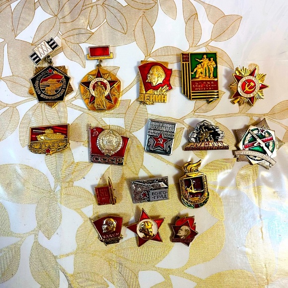 VTG Lot Of 16 Soviet Medals order Badges Awards USSR Armed Forces WWII - Picture 1 of 4